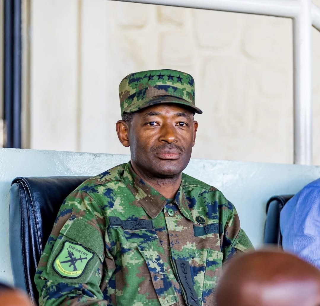 Gen. Mubarakh Muganga yahaye agahimbazamusyi Amavubi y’Abangavu U20
